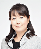 理事　中村さゆり　写真